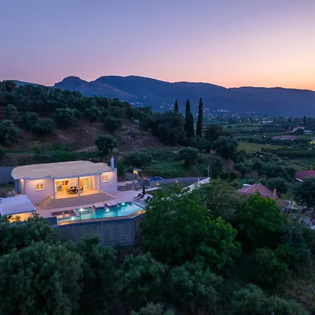 Villa Moonstone