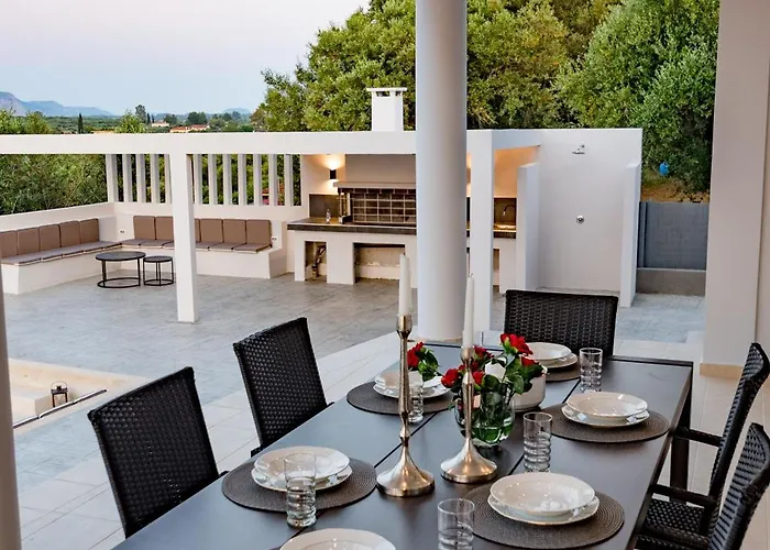Villa Moonstone *
