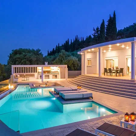 Moonstone Mouzakion (Zakynthos)