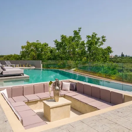 Moonstone Mouzakion (Zakynthos)