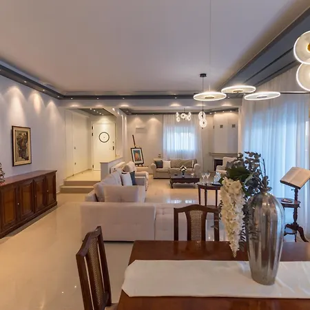 Moonstone Mouzakion (Zakynthos)